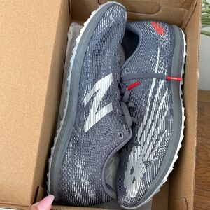 New Balance Men's XC7 Dark Gray Spike Cleat Athletic Shoes